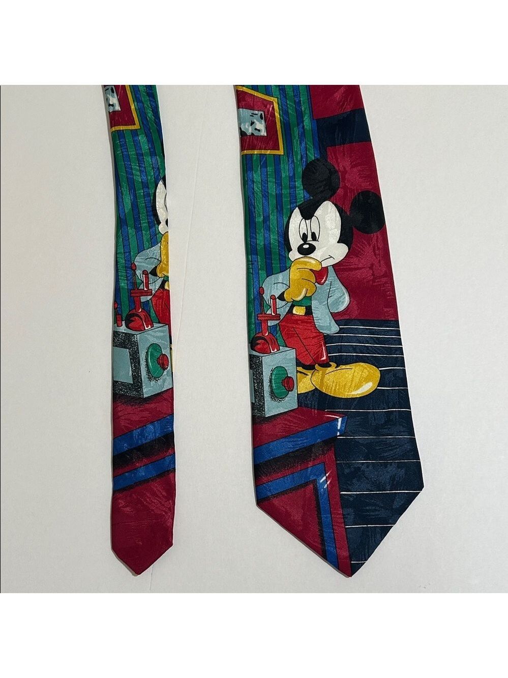 Mickey Unlimited Mickey Mouse Cartoon Necktie